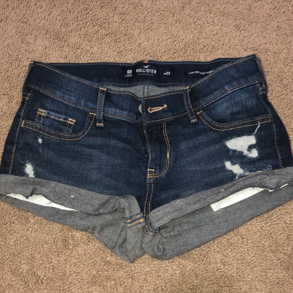 Hollister low rise booty shorts